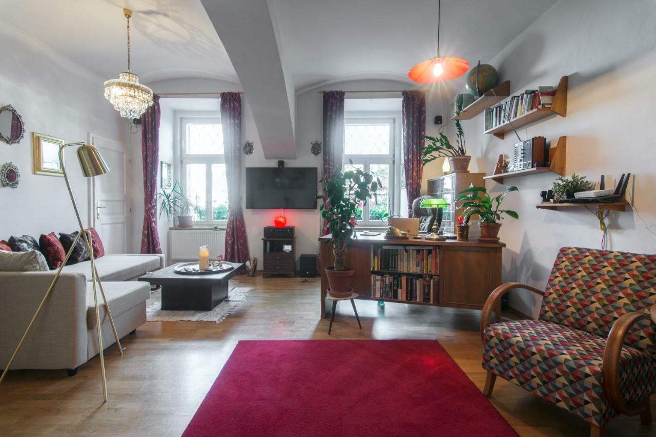 Victoria Design Stays - Apartment Rehorova Прага Экстерьер фото